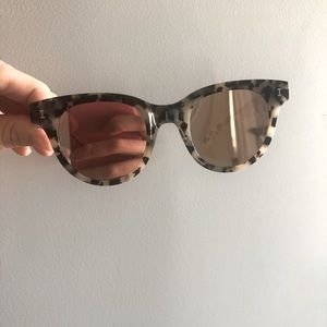 Illesteva Sicilia sunglasses